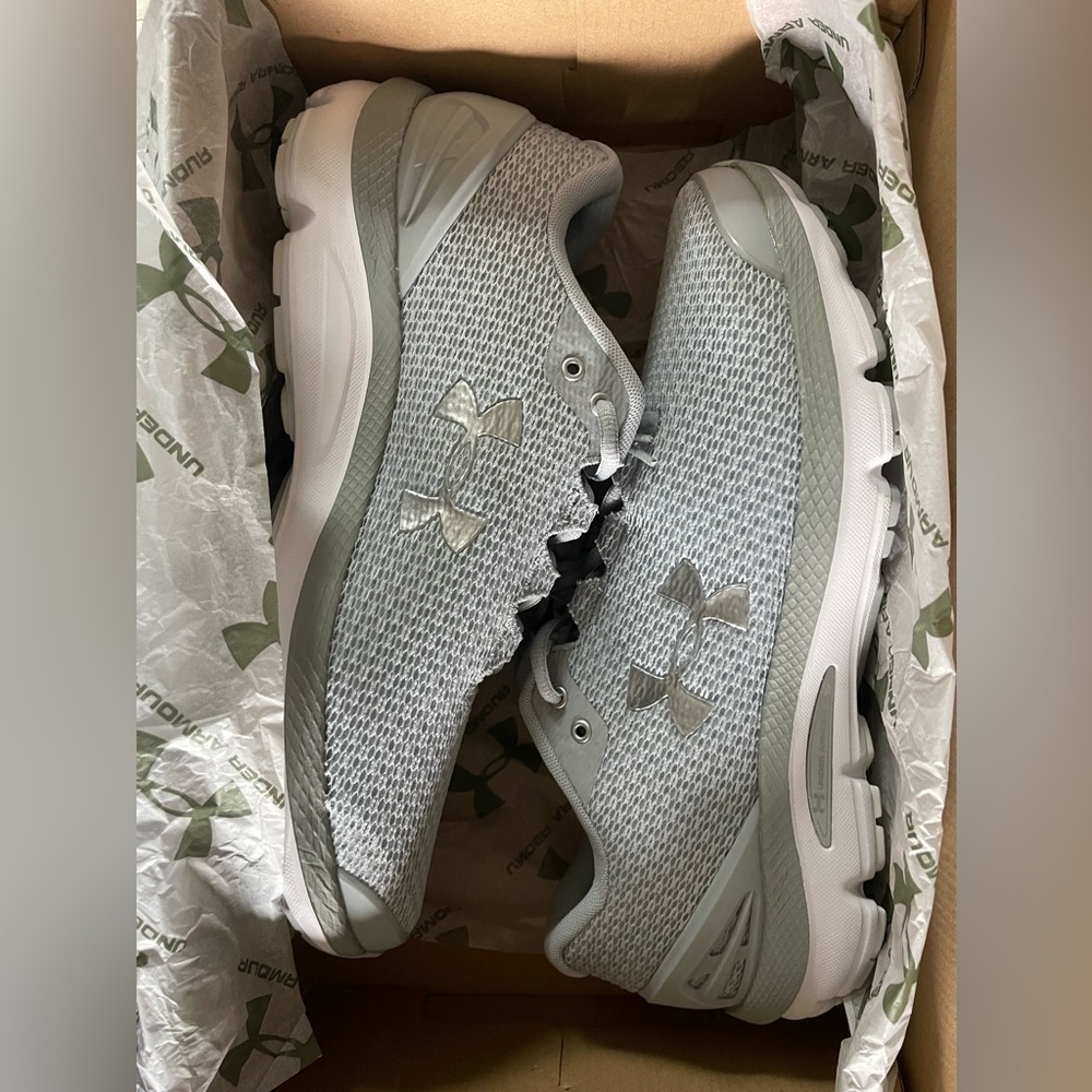 Under Armour Men’s shoe size 12